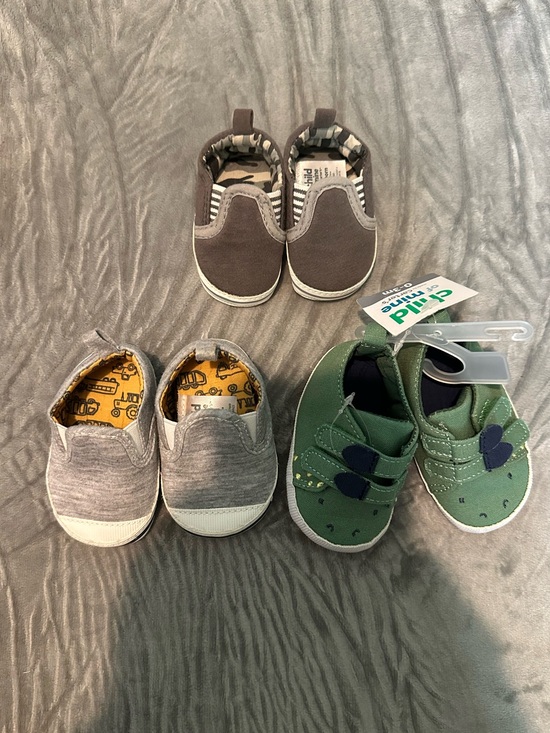 Other - 5/$25 baby shoe bundle